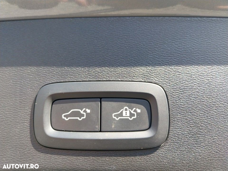 Volvo XC 40 - 20