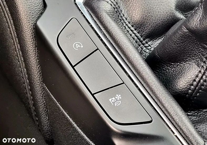 Ford Kuga 1.5 EcoBoost FWD Titanium - 34