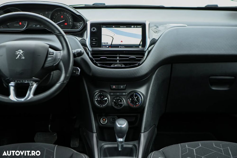 Peugeot 2008 1.2 PureTech Turbo EAT6 S&S Active - 27