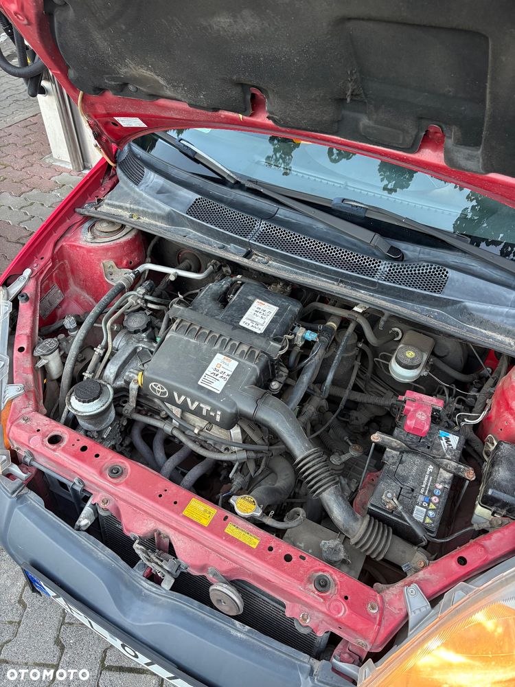 Toyota Yaris 1.0 Base - 10