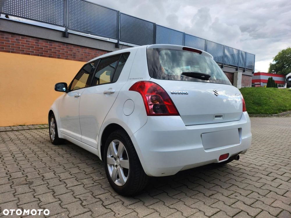 Suzuki Swift 1.3 Limited 25 - 7