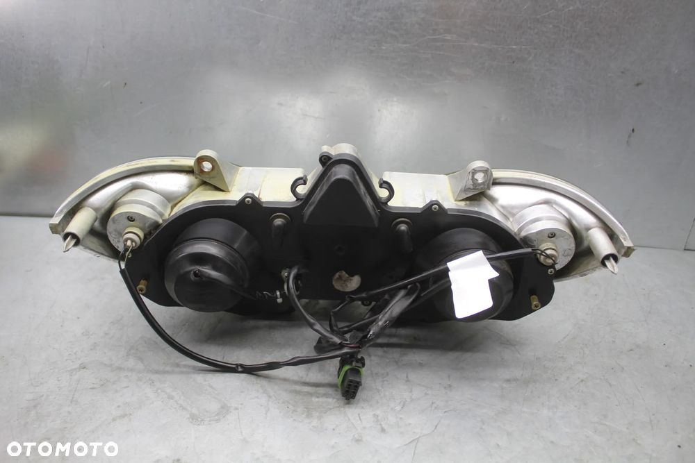 Piaggio X9 500 06r Evolution Lampa przód przednia - 5