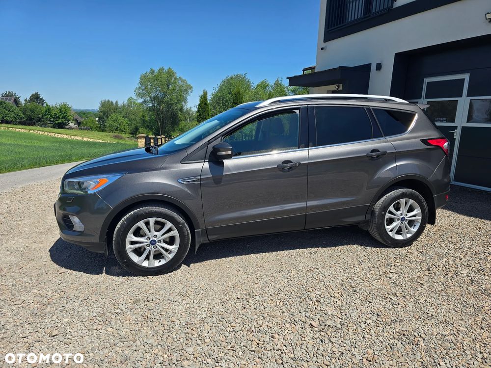 Ford Kuga 1.5 EcoBoost 2x4 Titanium - 2