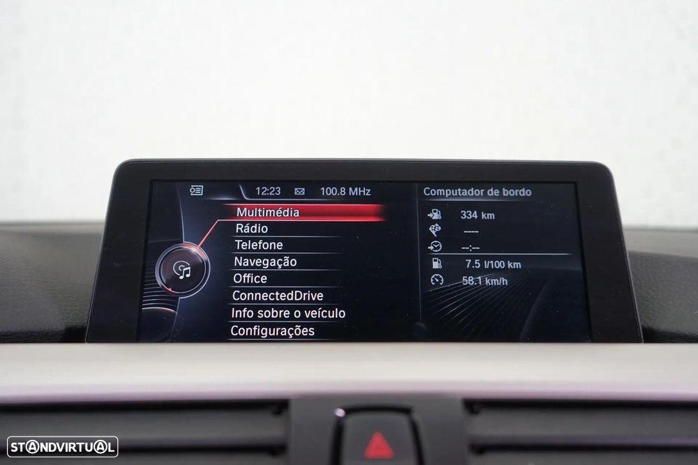 BMW 320 d Aut. Efficient Dynamics Edition - 34
