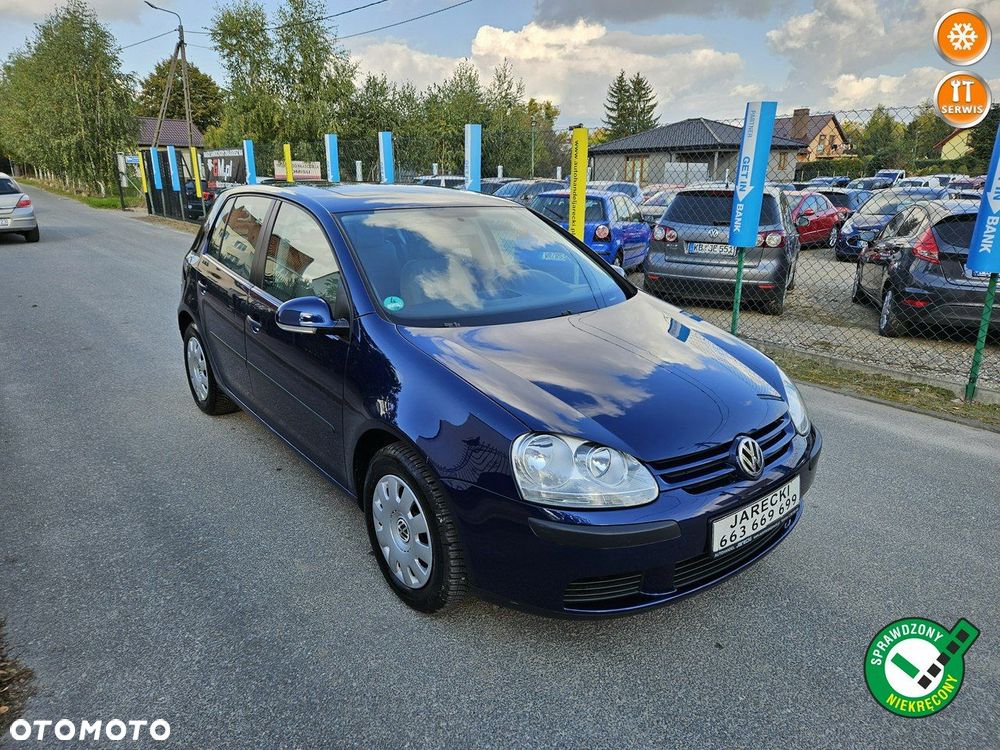 Volkswagen Golf - 1