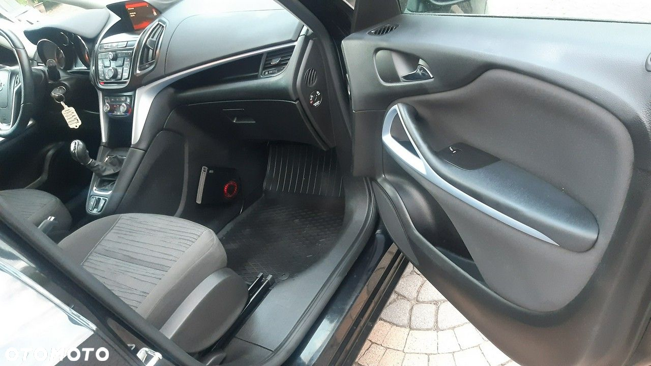 Opel Zafira Tourer 1.4 Turbo Style - 11