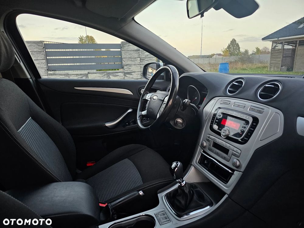 Ford Mondeo - 15