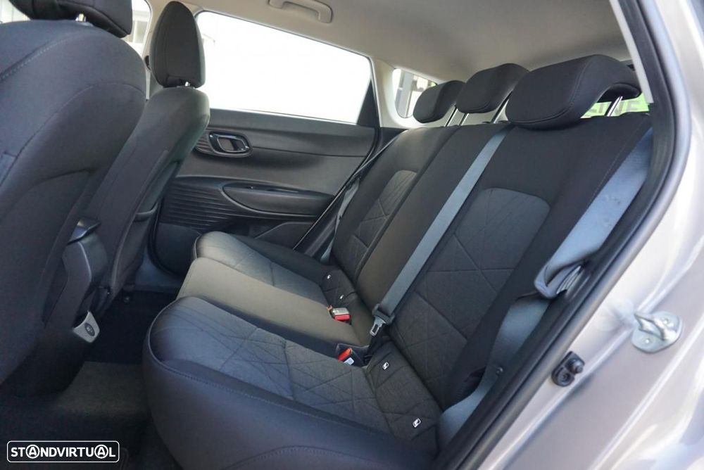 Hyundai Bayon 1.0 T-GDI Premium DCT - 8