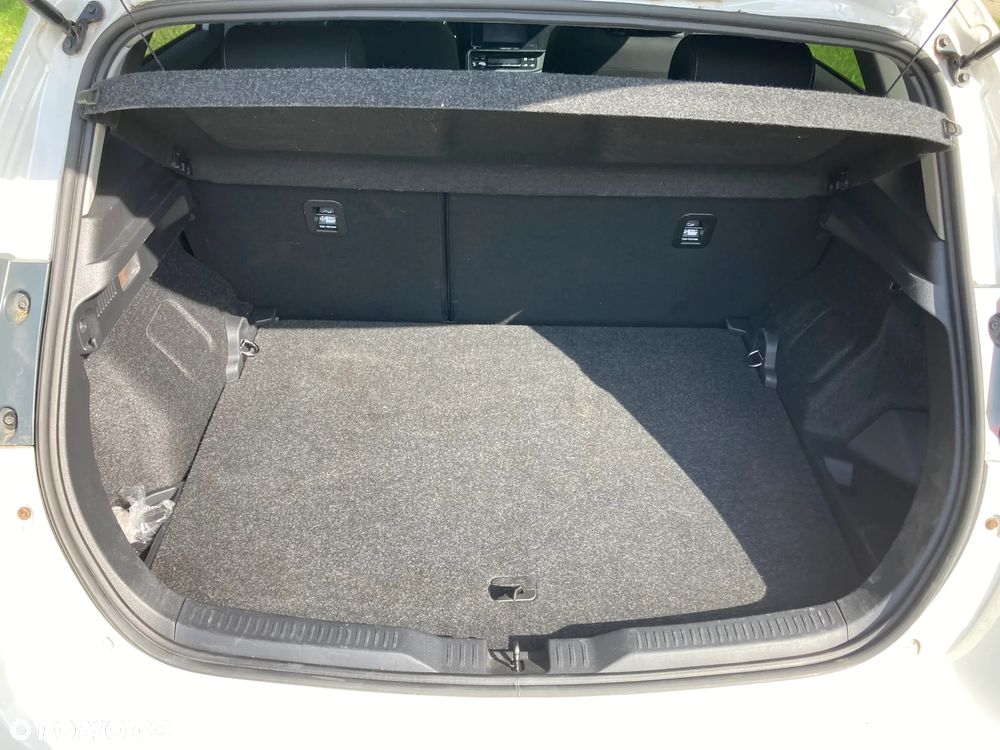Toyota Auris 1.8 VVT-i Hybrid Automatik Edition - 10