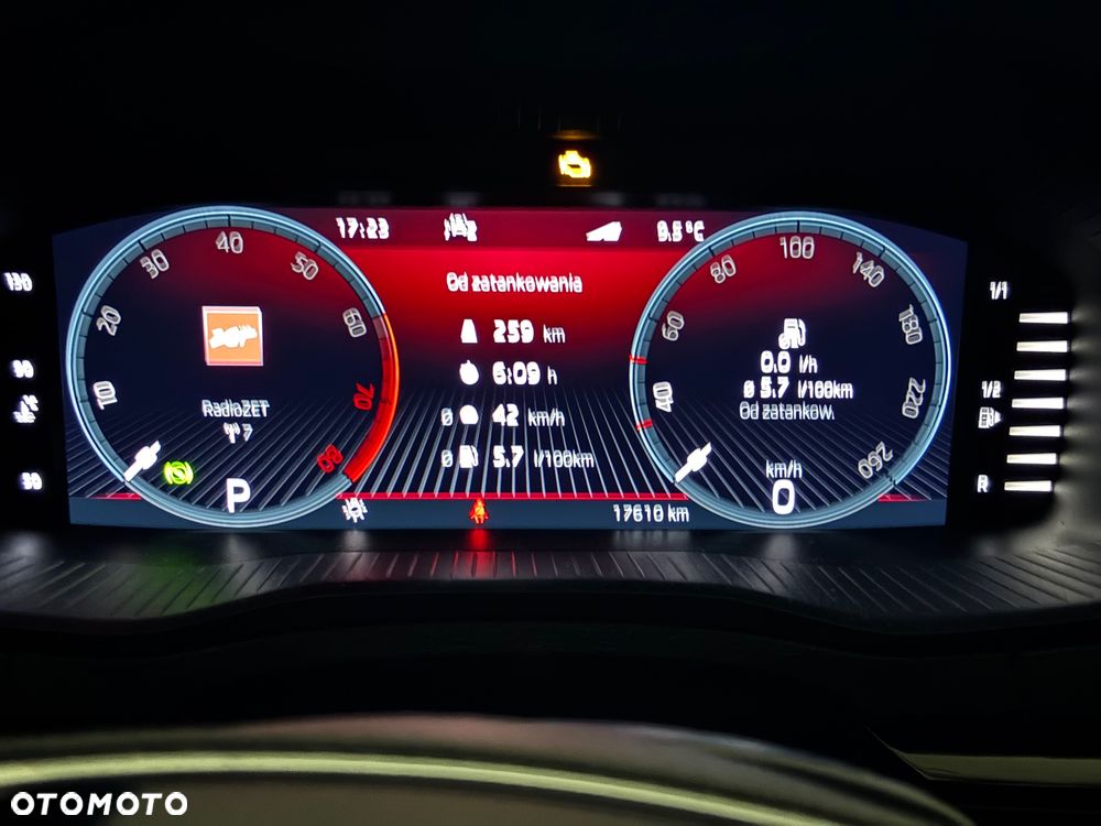 Skoda Karoq 1.5 TSI ACT 4x2 Style DSG - 32