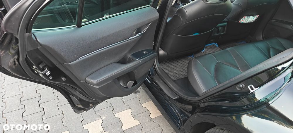 Toyota Camry 2.5 Hybrid Prestige CVT - 8