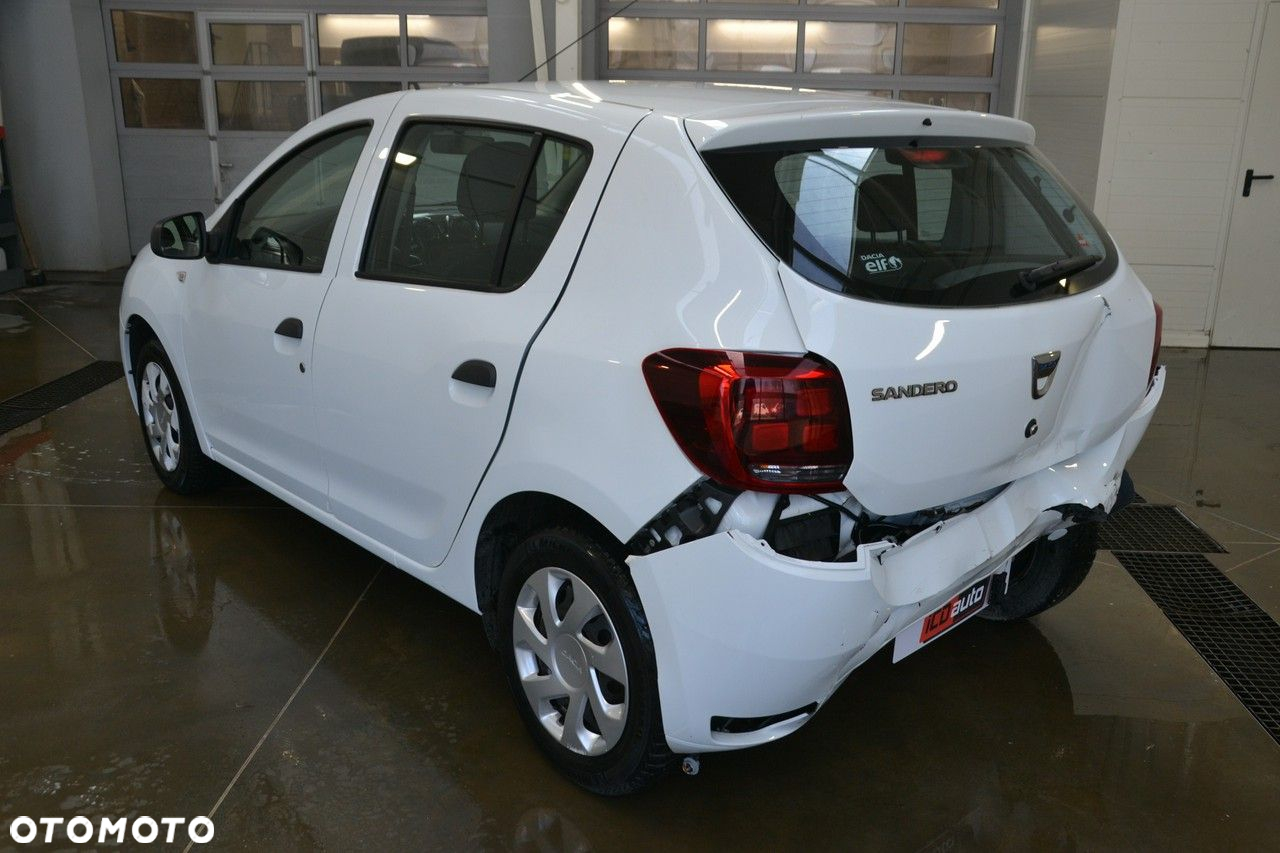 Dacia Sandero - 8
