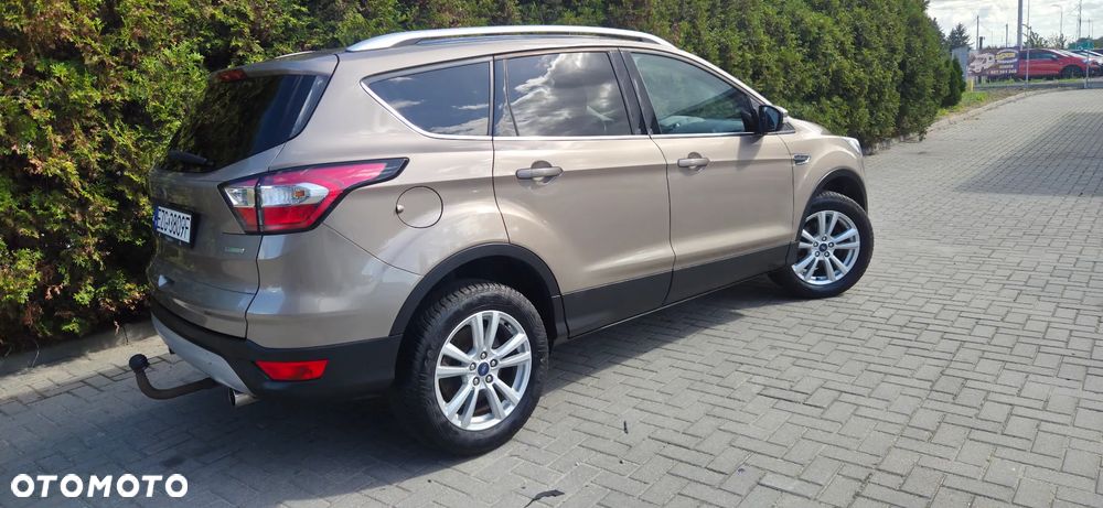 Ford Kuga 1.5 EcoBoost 2x4 Titanium - 13