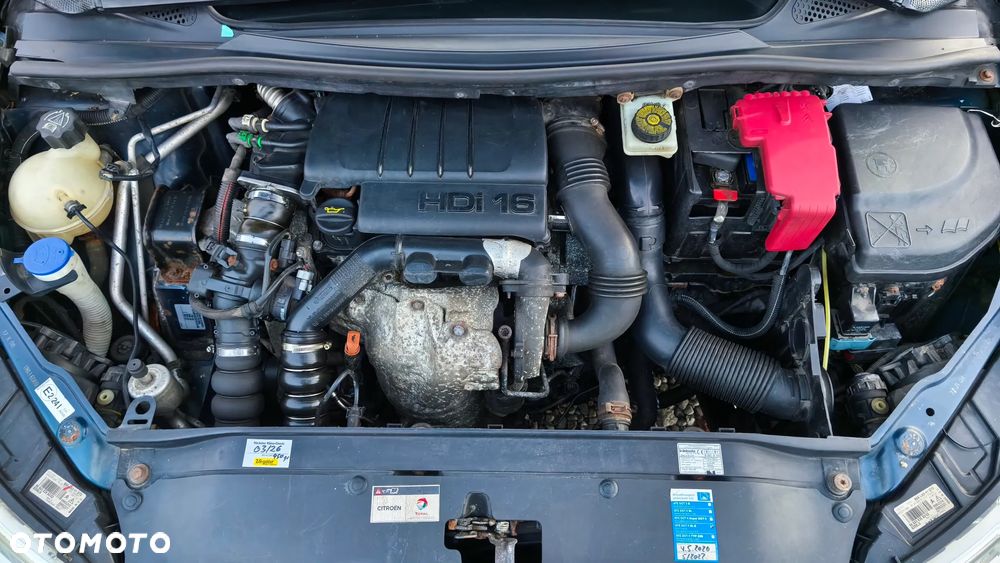 Citroën C4 1.6 HDi VTR Pack - 33