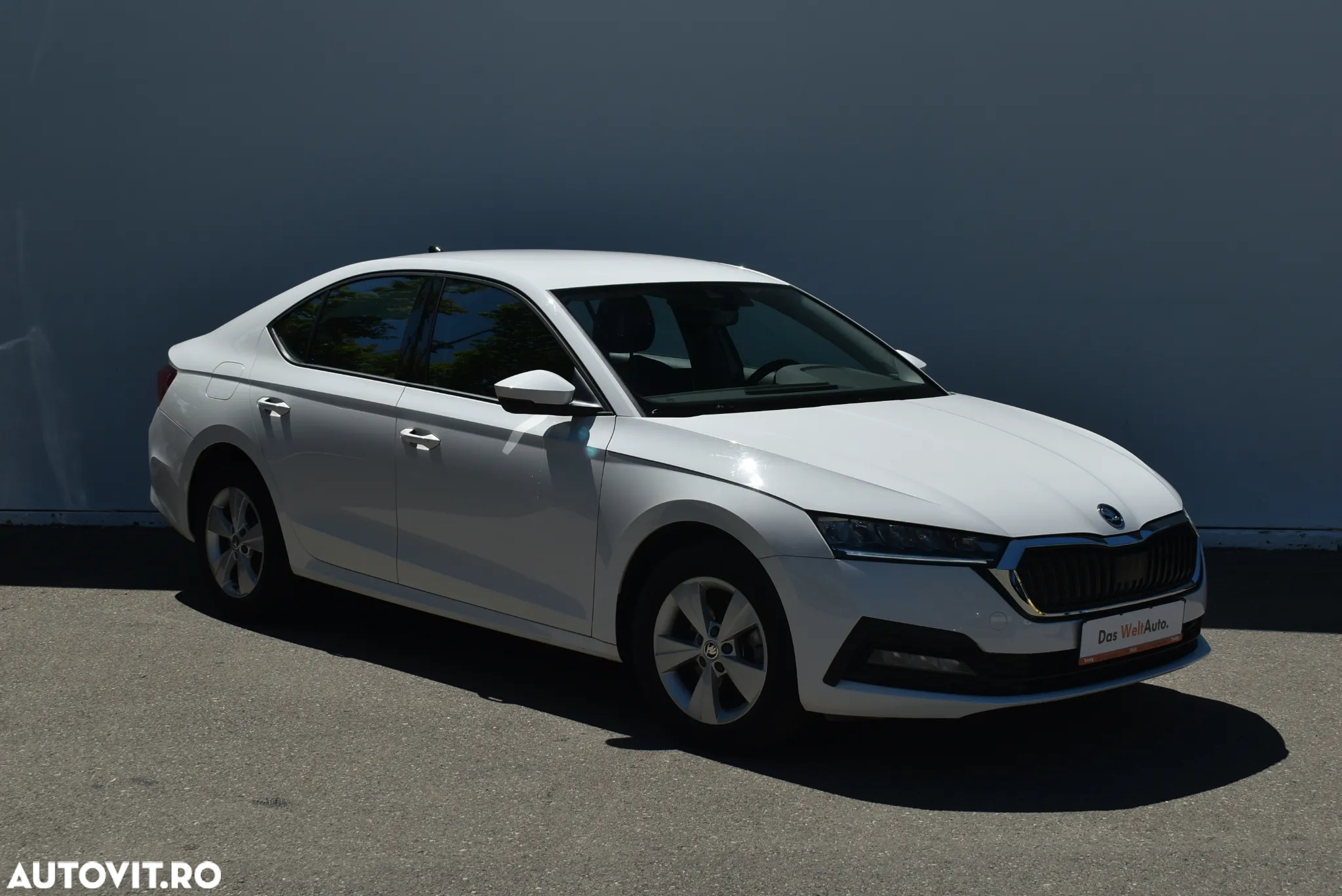 Skoda Octavia 2.0 TDI DSG Ambition - 13