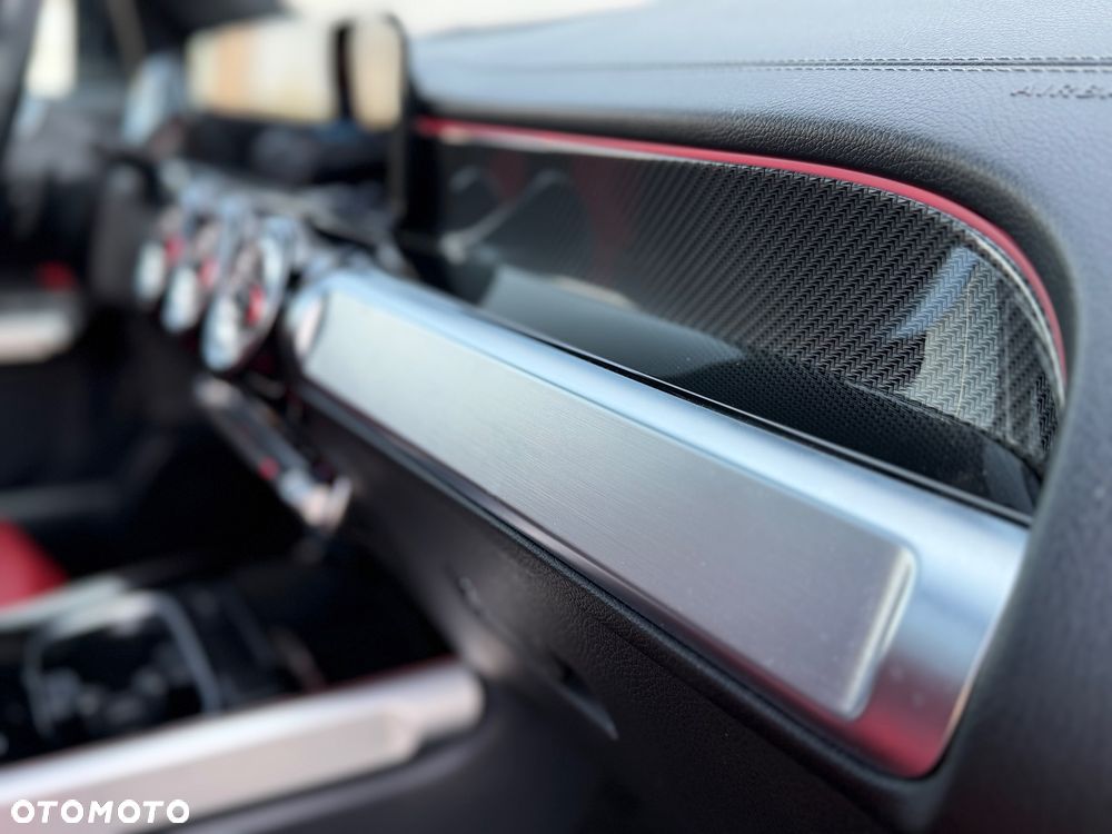 Mercedes-Benz GLB 250 4-Matic AMG Line 8G-DCT - 20