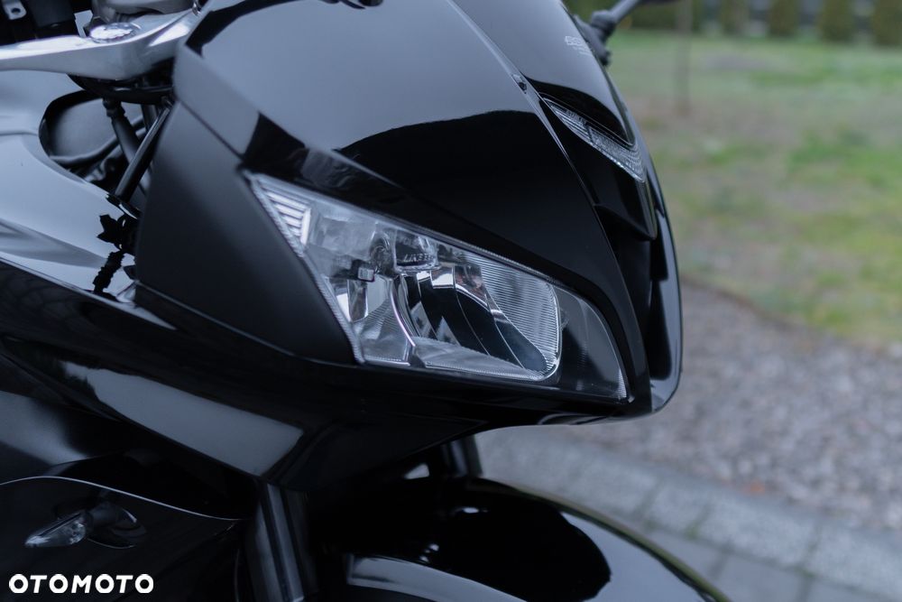 Honda CBR - 13