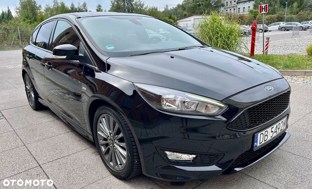 Ford Focus 1.0 EcoBoost Start-Stopp-System ST-LINE STYLE - 4