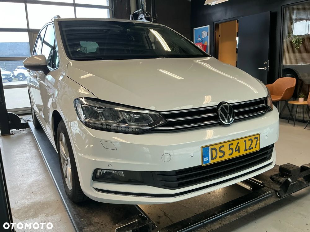 Volkswagen Touran 2.0 TDI SCR DSG Highline - 2