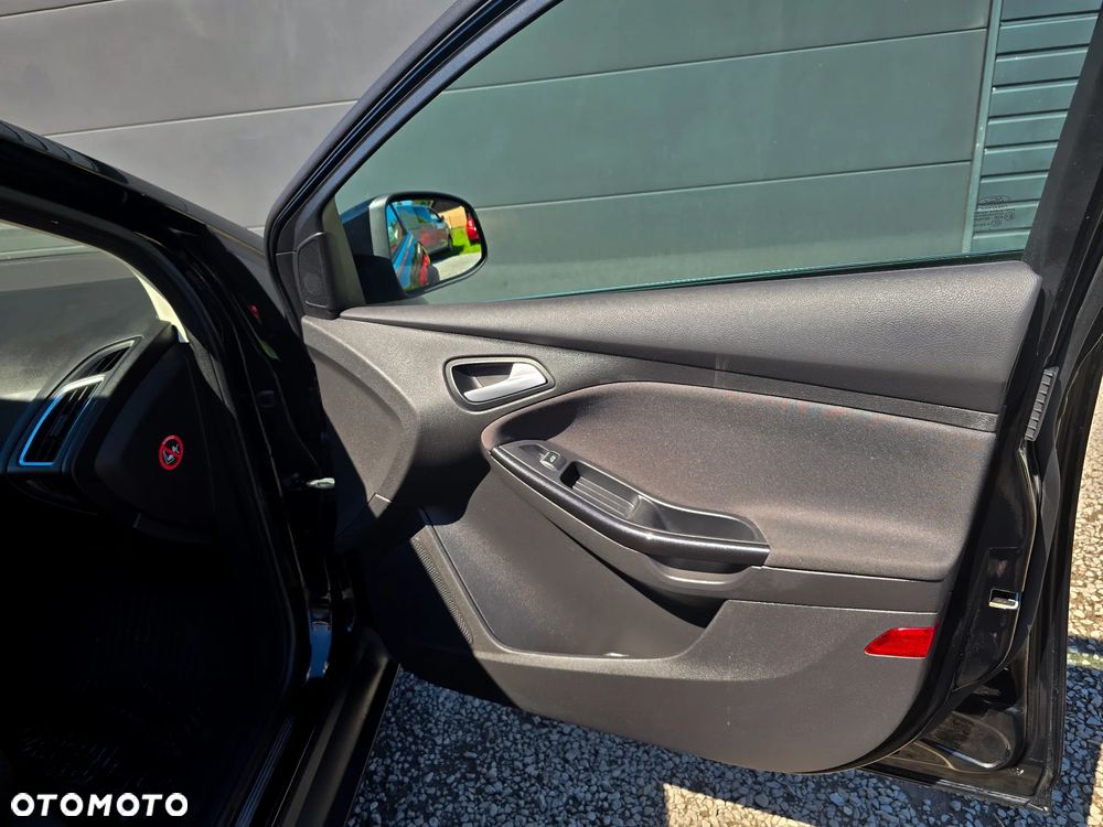 Ford Focus 1.0 EcoBoost Titanium - 21