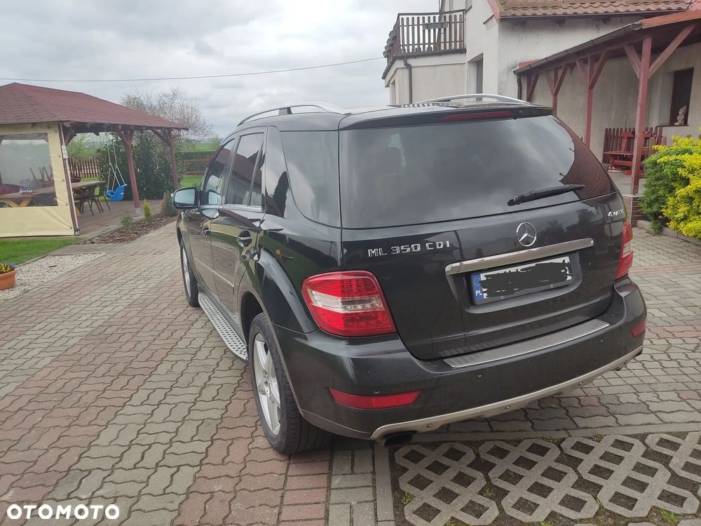 Mercedes-Benz ML - 14