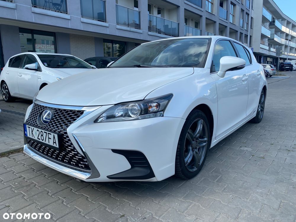 Lexus CT - 6