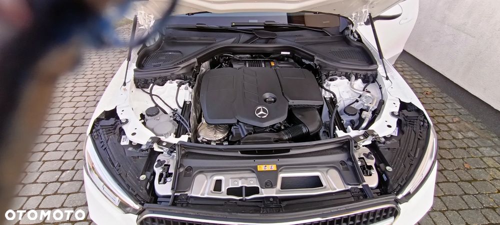 Mercedes-Benz GLC - 31