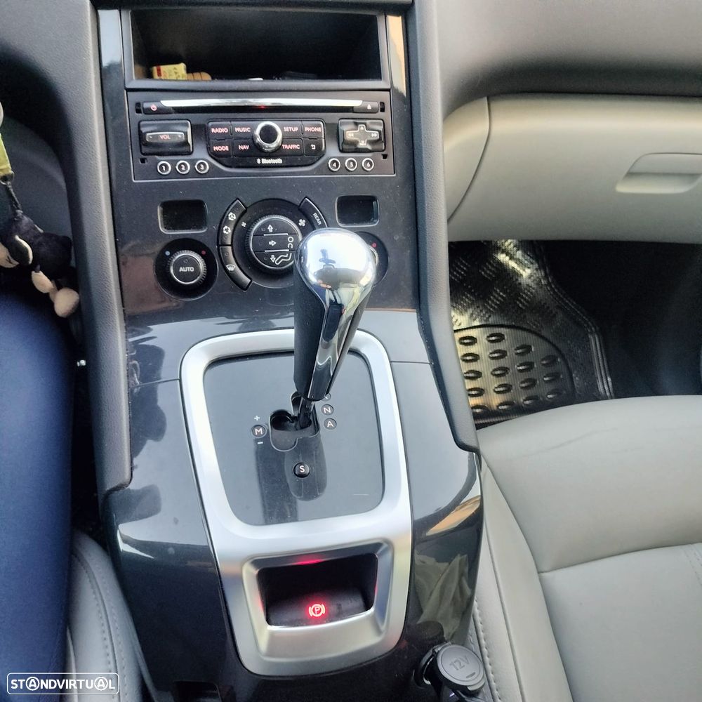 Peugeot 5008 1.6 E-HDi 7L Allure 2-Tronic J17 - 5