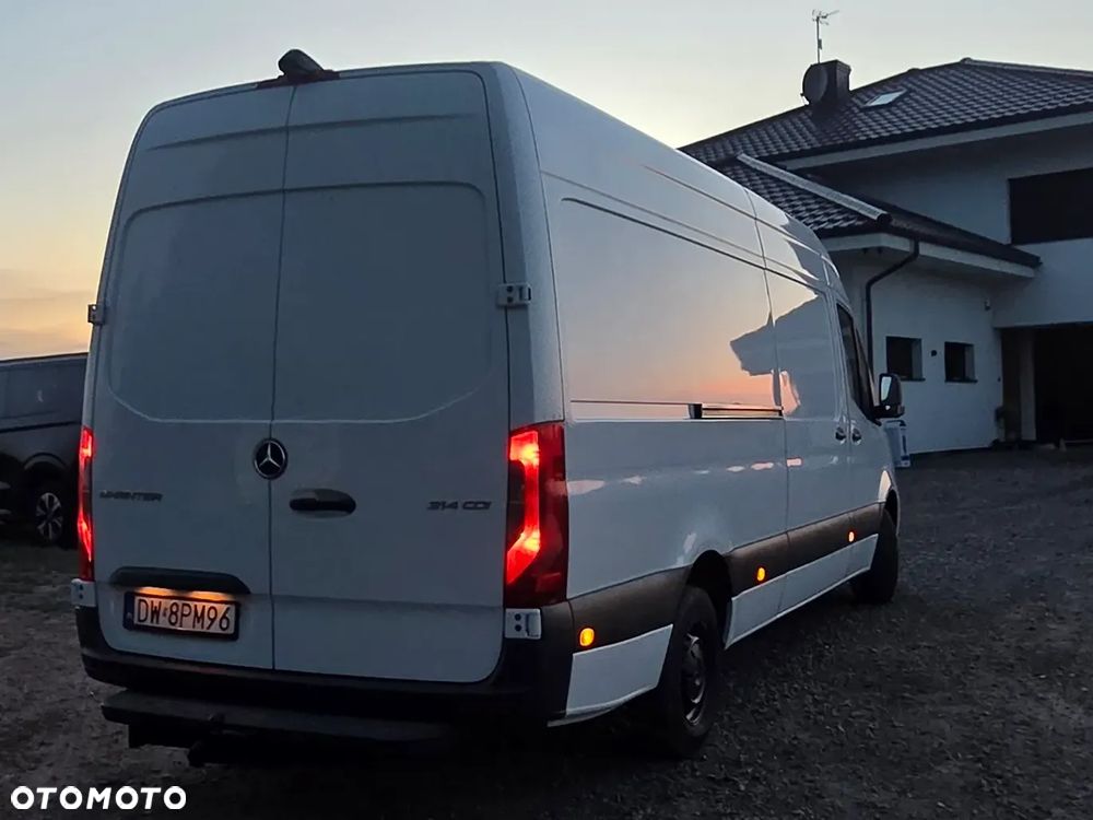 Mercedes-Benz Sprinter - 3