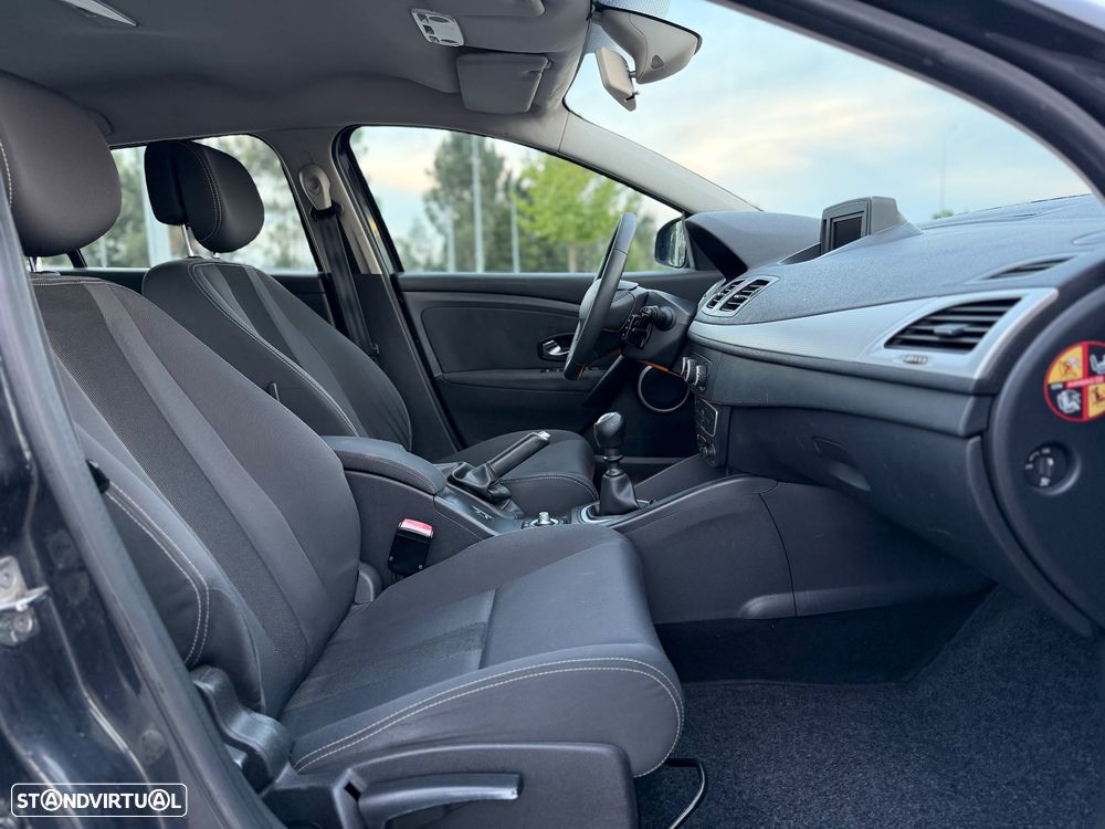 Renault Mégane Sport Tourer 1.5 dCi Comfort SS - 14