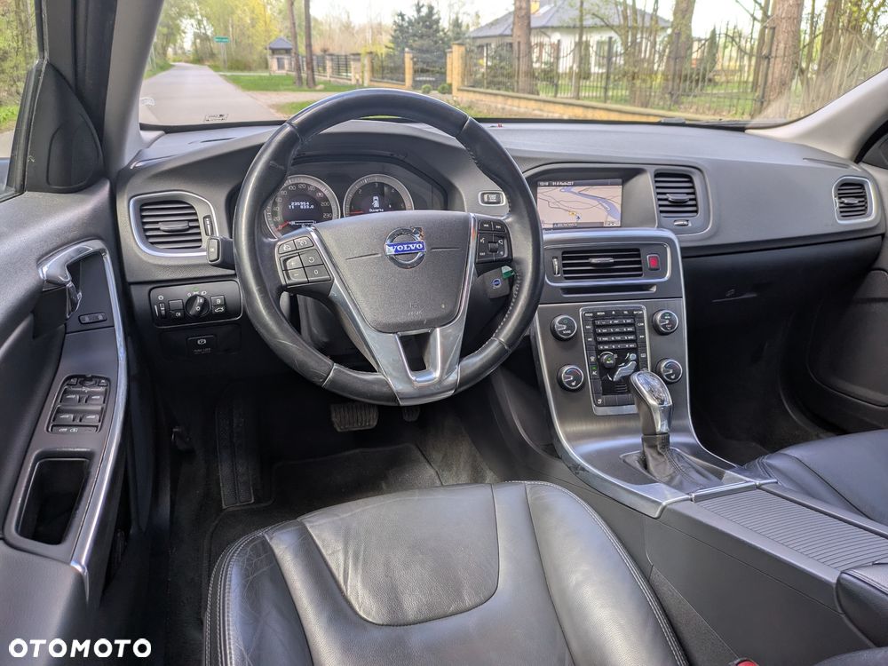Volvo V60 D4 AWD Summum - 13