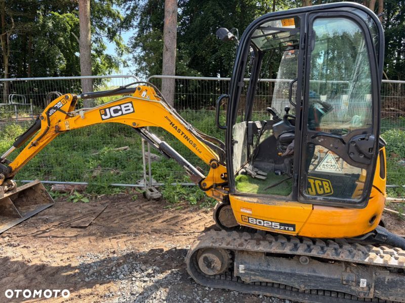 JCB 802ZTS - 3