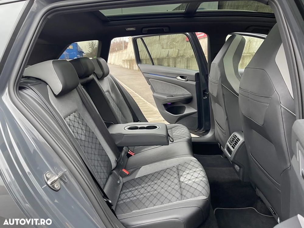 Volkswagen Golf 2.0 TDI SCR DSG R-Line - 16