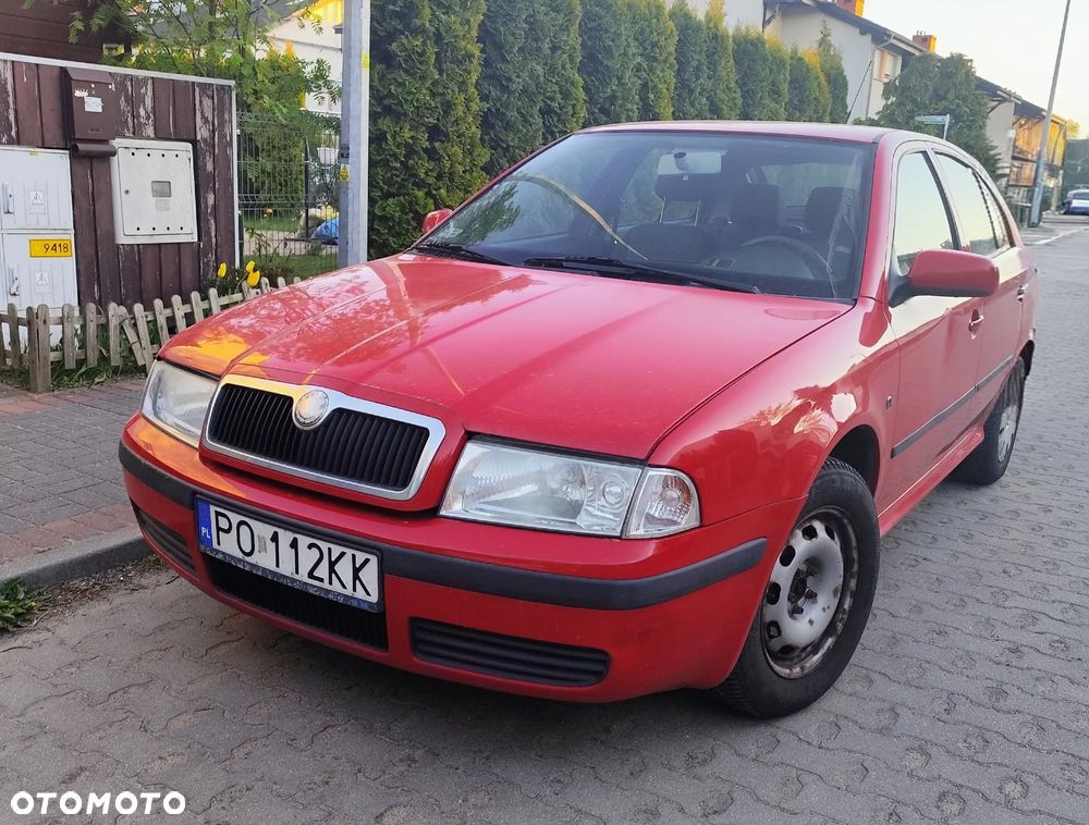 Skoda Octavia 1.6 Tour - 1