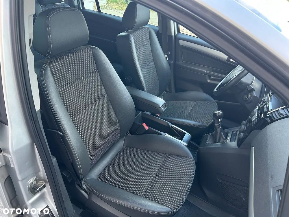 Opel Zafira 1.8 Design Edition - 17