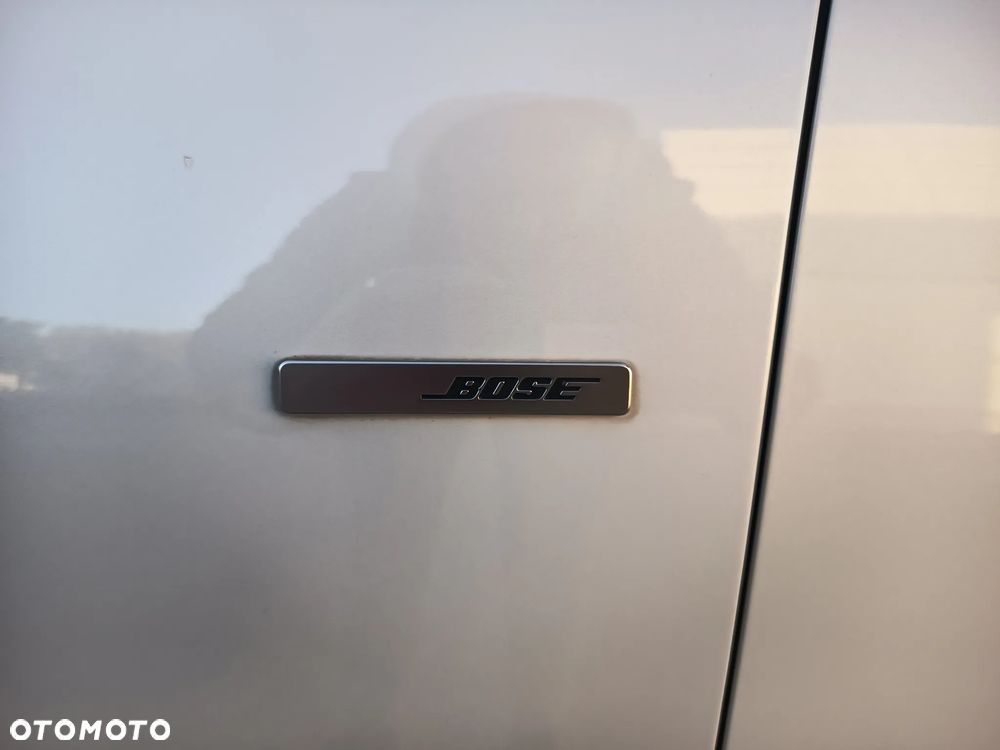Renault Scenic TCe 140 GPF EDC BOSE EDITION - 4