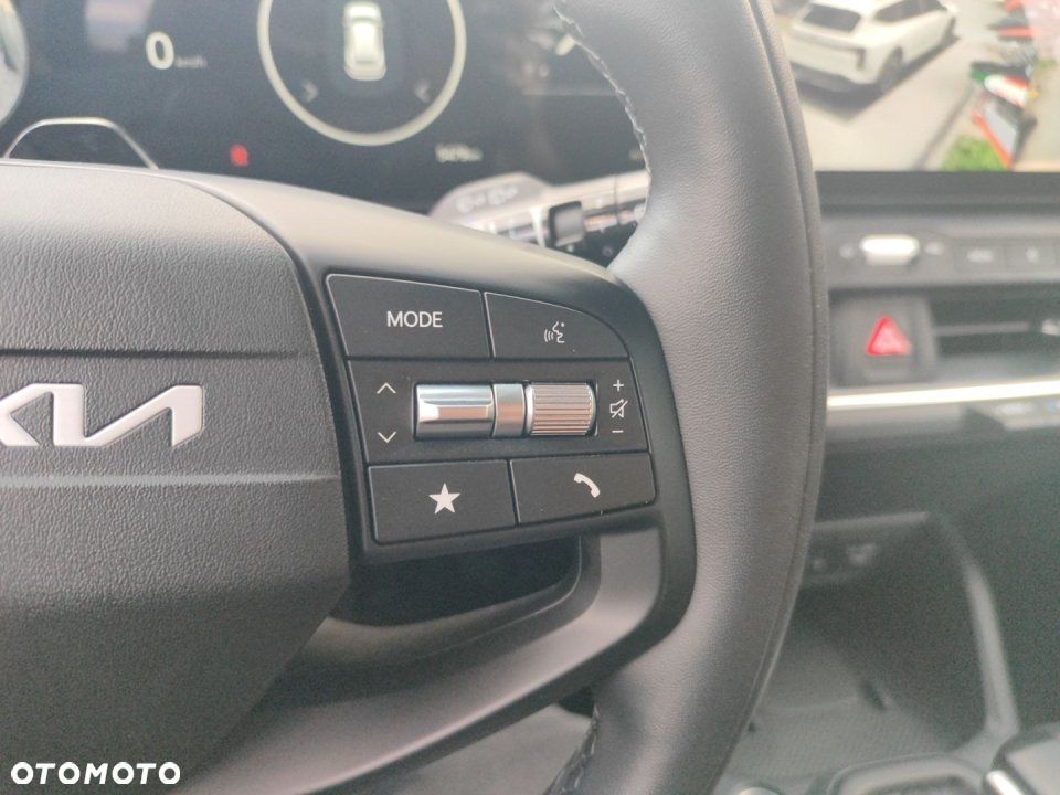 Kia K4 - 25