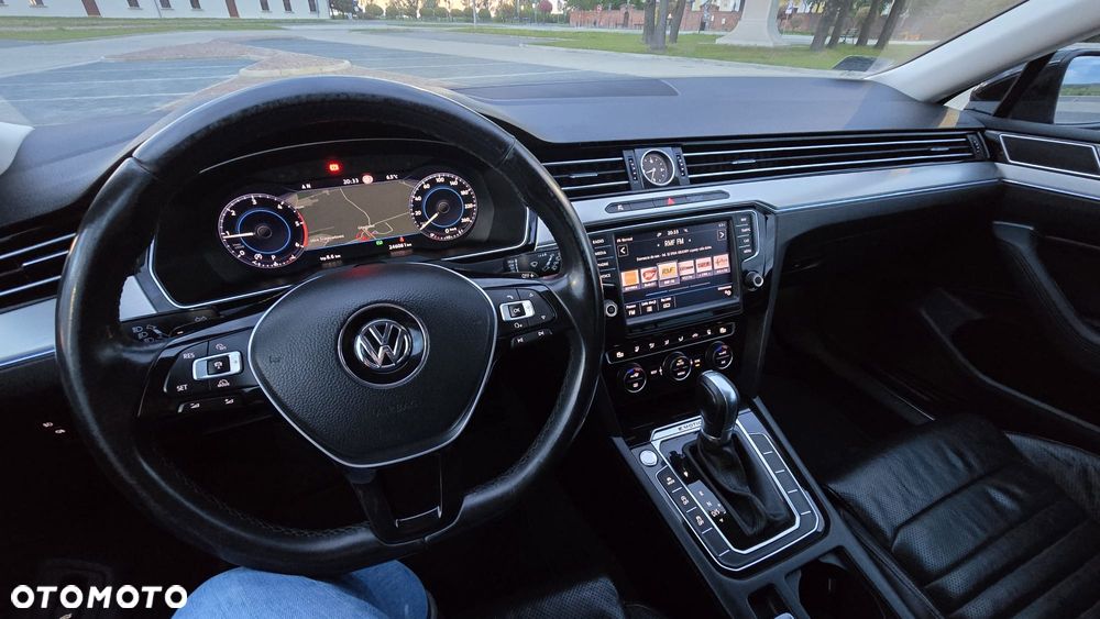 Volkswagen Passat - 28