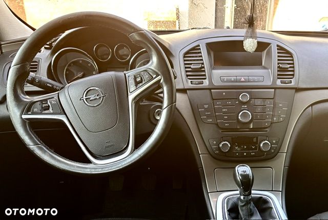 Opel Insignia 2.0 CDTI - 6