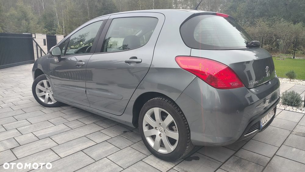 Peugeot 308 1.6 Premium Plus - 4