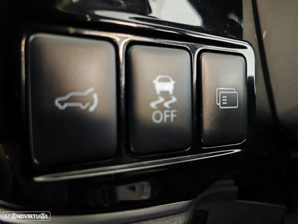 Mitsubishi Outlander - 35