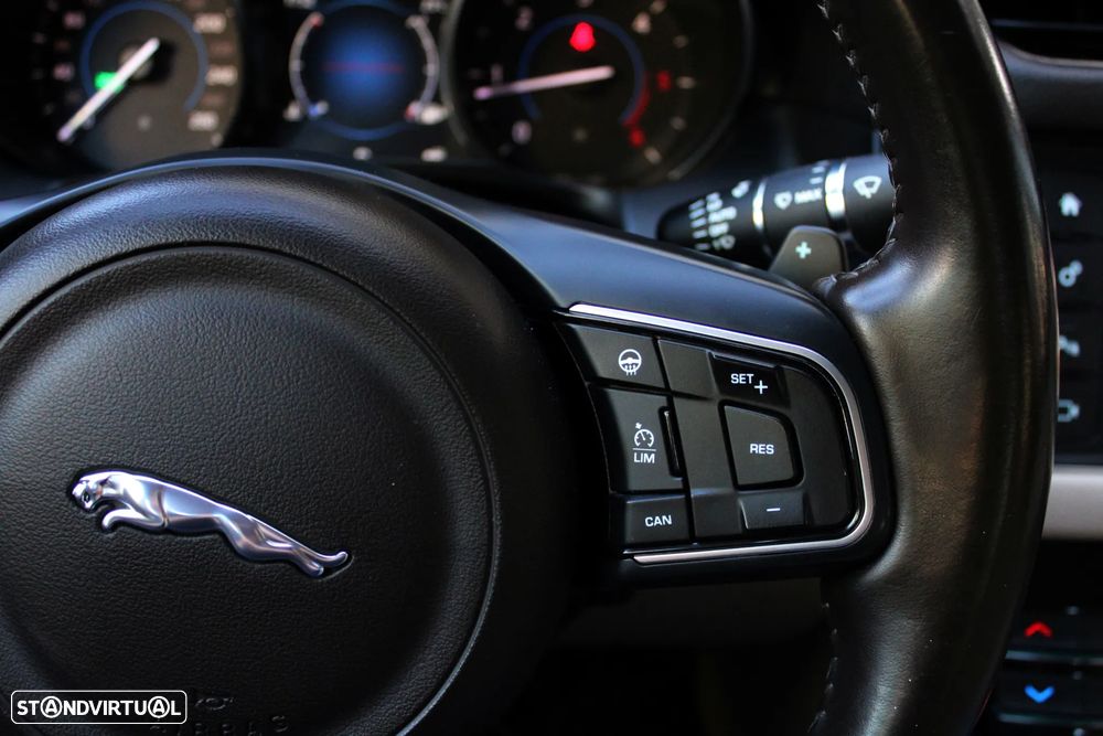 Jaguar XF 2.0 D Pure Aut. - 36