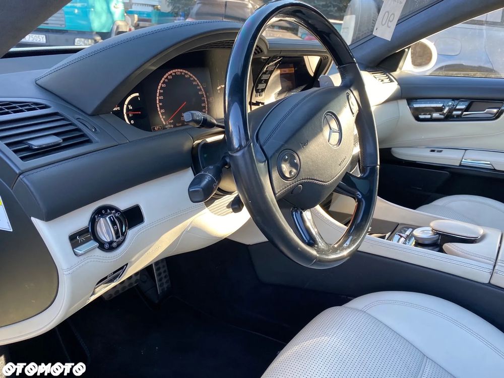 Mercedes-Benz CL 63 AMG - 15