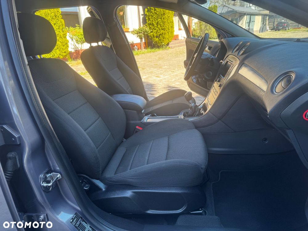 Ford Mondeo 1.6 T Titanium - 11
