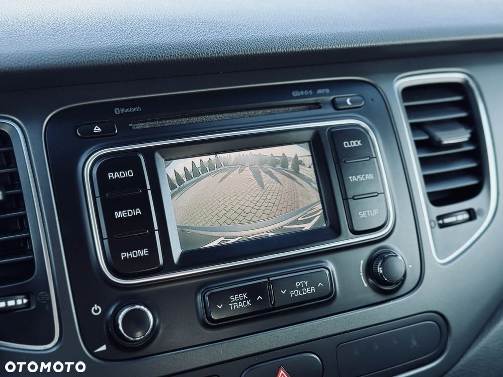 Kia Carens 1.7 CRDi L - 28