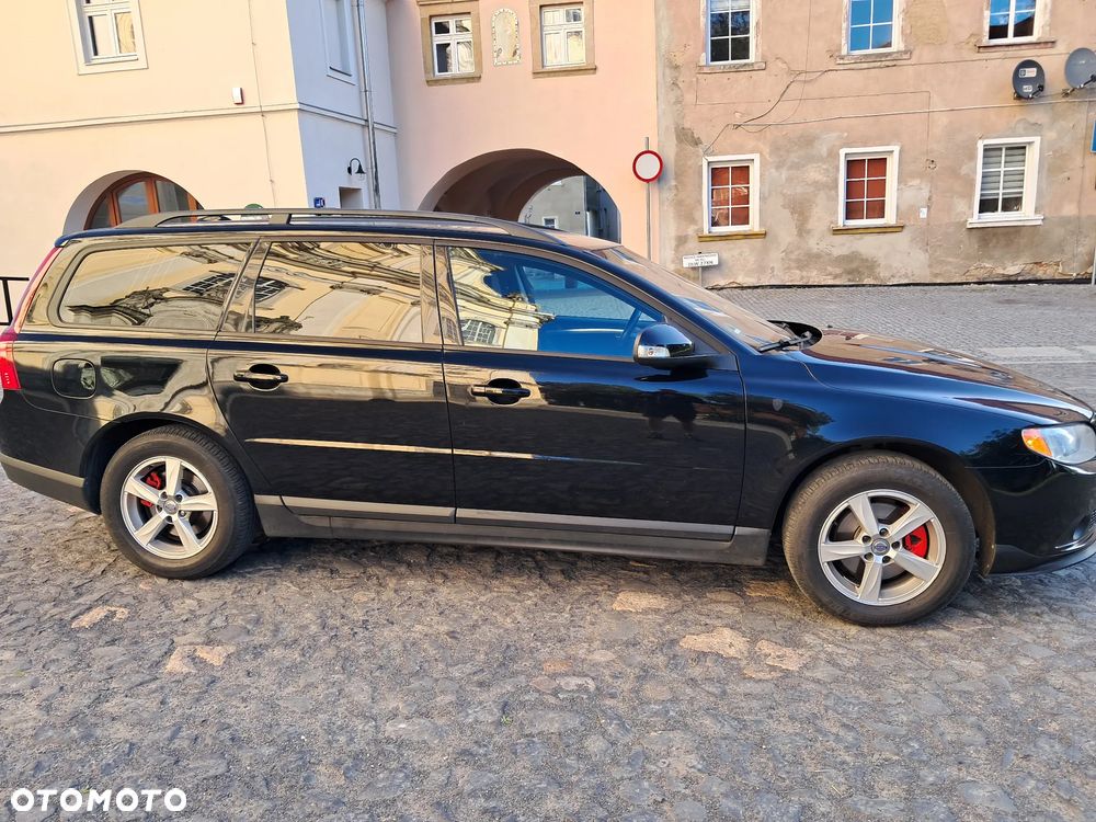 Volvo V70 2.0D Momentum - 4