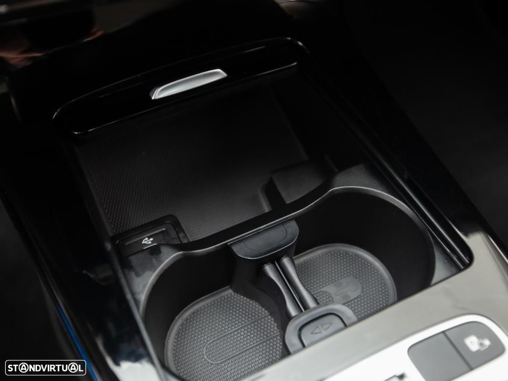 Mercedes-Benz A 250 e - 22