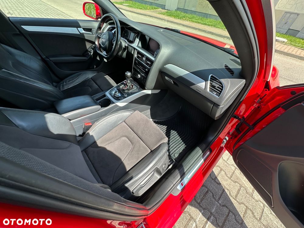Audi A4 Limousine 1.8 TFSI S line Sportpaket - 23