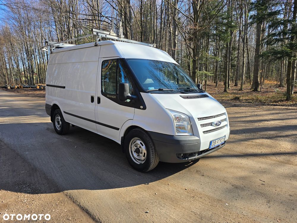Ford Transit - 1