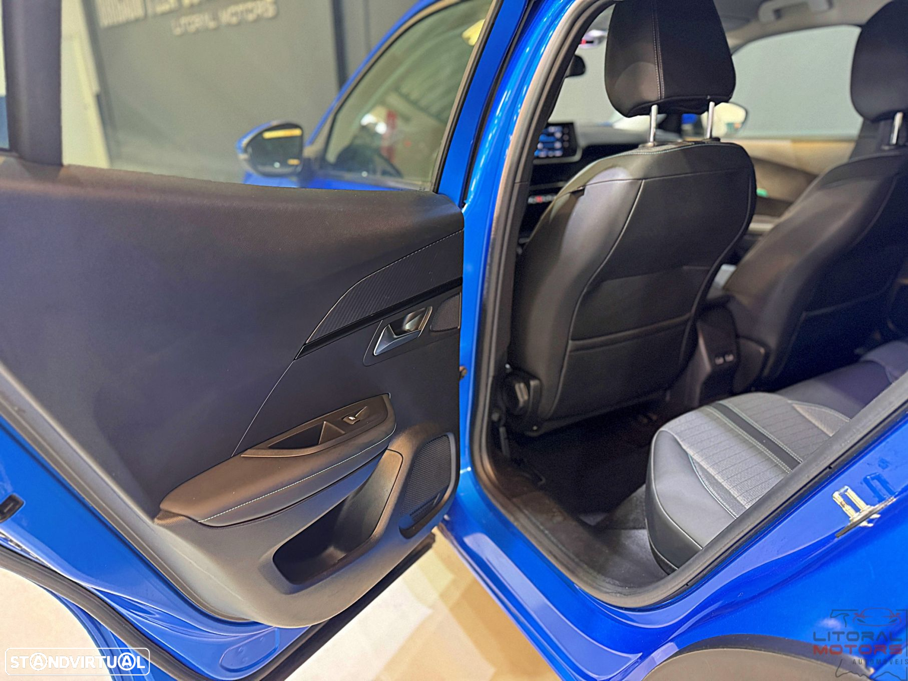 Peugeot 2008 1.2 PureTech Allure Pack - 14